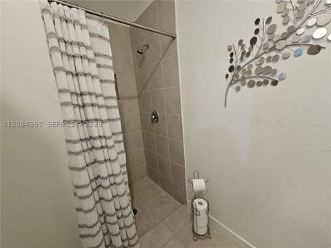 300 NE 12th St, Florida City FL - photo 10 of 61