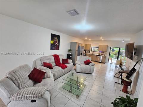 300 NE 12th St, Florida City FL - photo 16 of 61