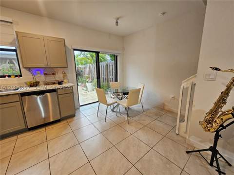 300 NE 12th St, Florida City FL - photo 21 of 61