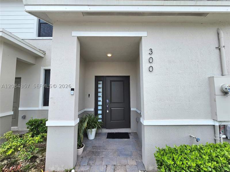 3 bedroom Townhouse at 300 NE 12th St, Miami Land And Developmen, Florida City — photo 3