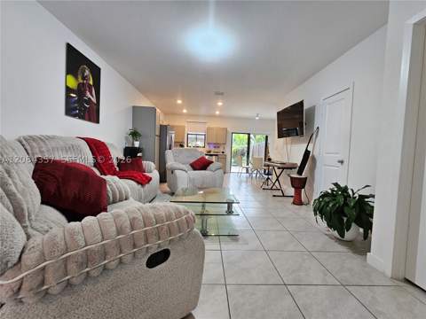 300 NE 12th St, Florida City FL - photo 7 of 61