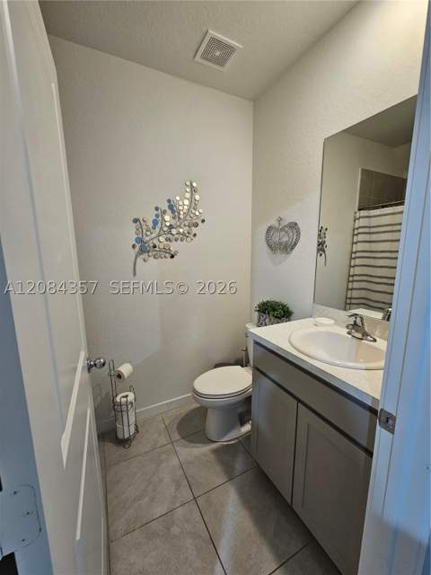 300 NE 12th St, Florida City FL - photo 8 of 61