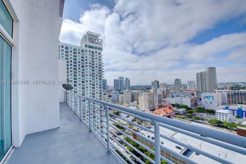 234 NE 3rd St Uph01, Miami FL - photo 17 of 33