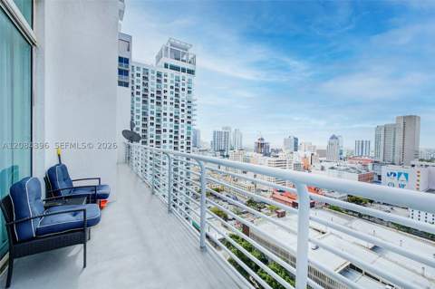 234 NE 3rd St Uph01, Miami FL - photo 18 of 33