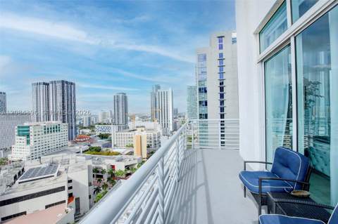 234 NE 3rd St Uph01, Miami FL - photo 19 of 33