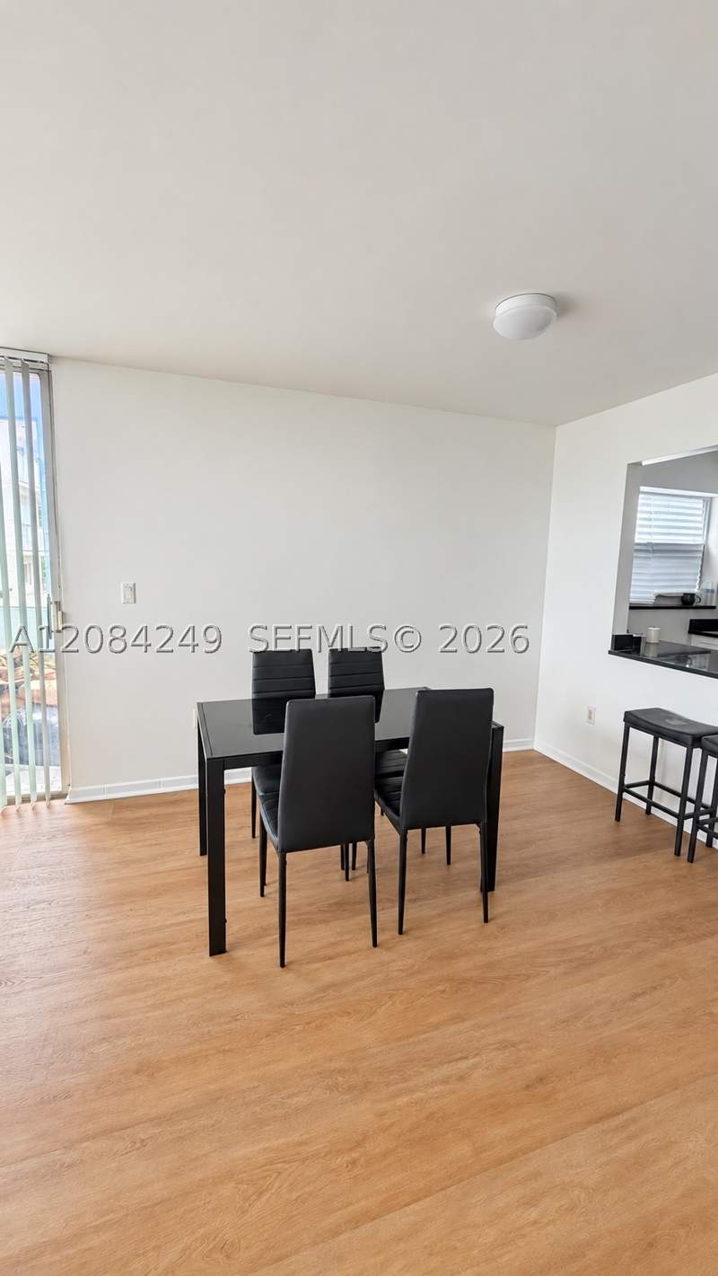 1 bedroom Condominium at 1990 Marseille Dr 407, Lisette Condo, Miami Beach — photo 4