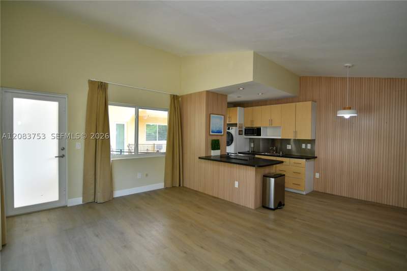 1 bedroom Condominium at 65 Washington Ave 26, Golden Dreams Condo, Miami Beach — photo 2