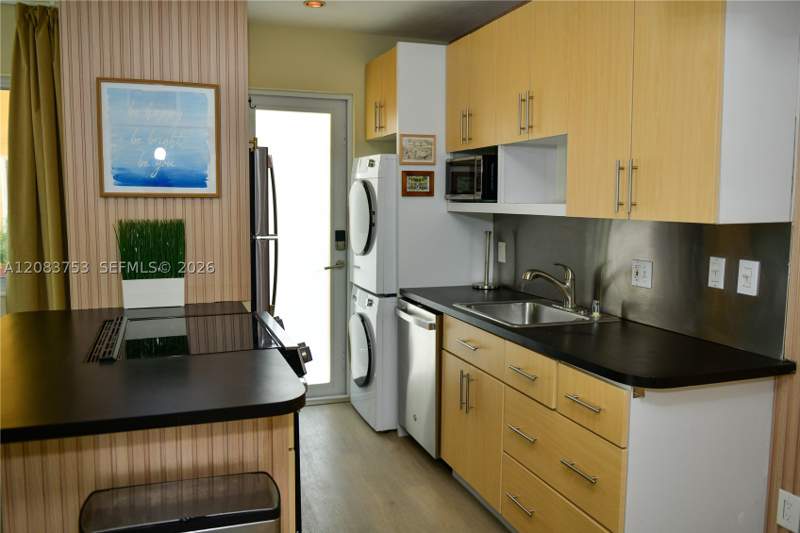 1 bedroom Condominium at 65 Washington Ave 26, Golden Dreams Condo, Miami Beach — photo 4