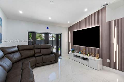 17374 NW 66th Pl, Hialeah FL - photo 12 of 32