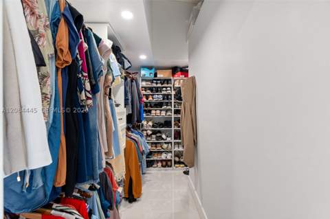17374 NW 66th Pl, Hialeah FL - photo 21 of 32