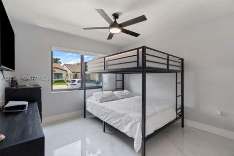 17374 NW 66th Pl, Hialeah FL - photo 22 of 32