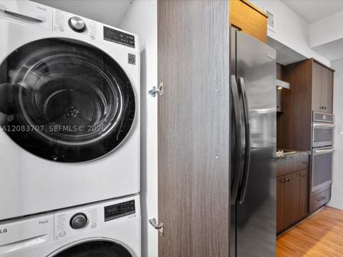 5077 NW 7th St 1117, Miami FL - photo 18 of 42