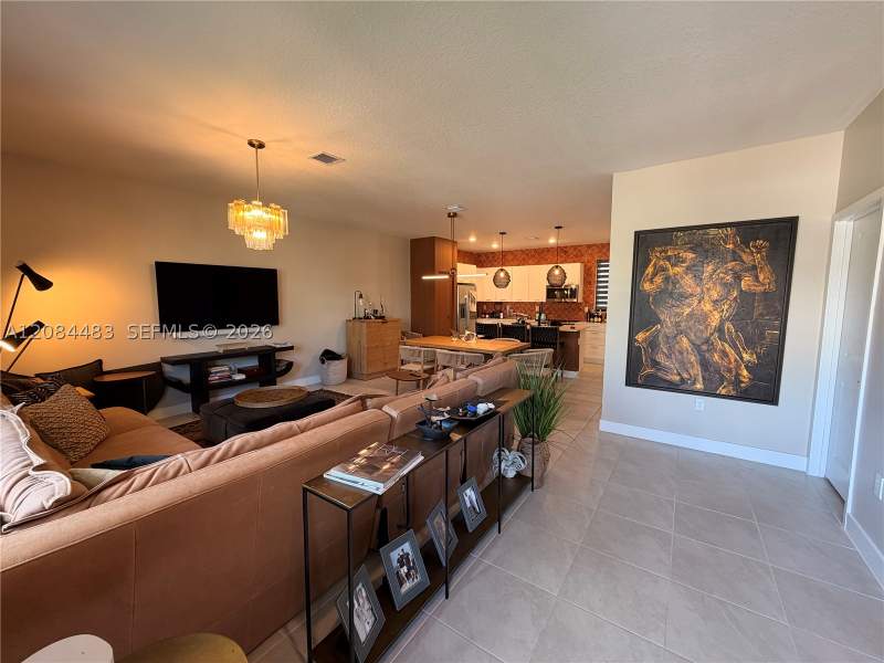 3 bedroom Townhouse at 8316 NW 43rd St, Downtown Doral South Phas, Doral — photo 4