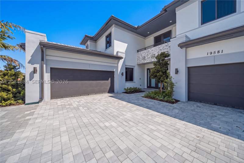 5 bedroom SingleFamilyResidence at 19581 NE 14th Ave, Greenview at Presidential, Miami — photo 3