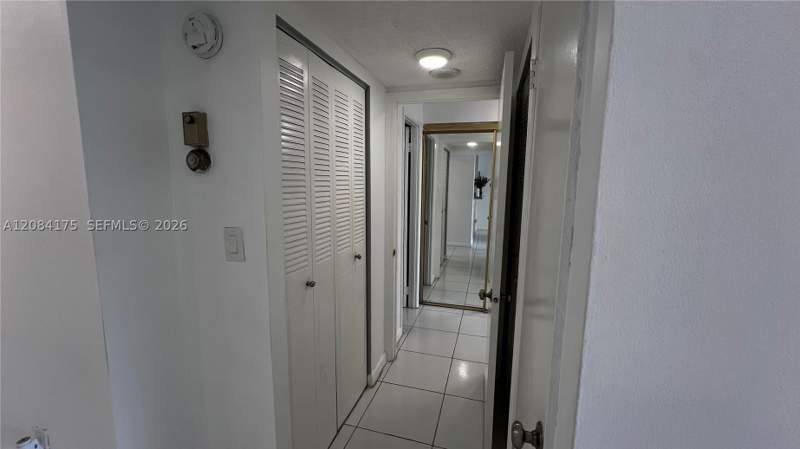 1 bedroom Condominium at 2780 NE 183rd St 303, Commodore Plaza Condo, Aventura — photo 4