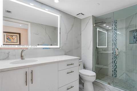 21205 Yacht Club Dr 2405+Den, Aventura FL - photo 20 of 37