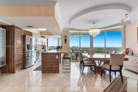 21205 Yacht Club Dr 2405+Den, Aventura FL - photo 9 of 37