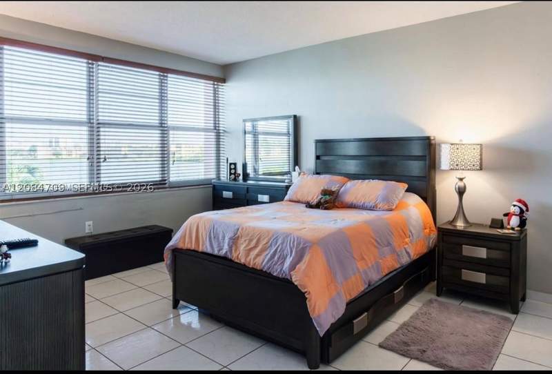 2 bedroom Condominium at 18555 NE 14th Ave 619, Sixth Moorings Condo, Miami — photo 4