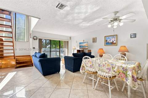 9905 NW 9th St Cir 12-21, Miami FL - photo 10 of 32