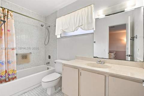 9905 NW 9th St Cir 12-21, Miami FL - photo 18 of 32