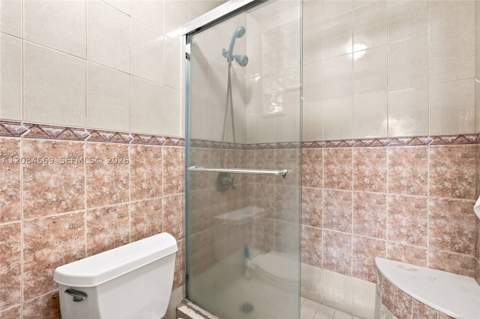 9905 NW 9th St Cir 12-21, Miami FL - photo 22 of 32