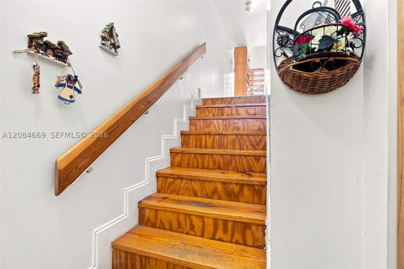 2 bedroom Condominium at 9905 NW 9th St Cir 12-21, Windsong Lakes Condo, Miami — photo 3