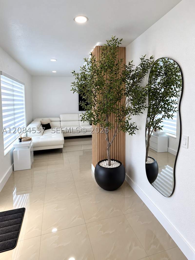 3 bedroom SingleFamilyResidence at 12221 SW 188th St, So Miami Heights Addn E, Miami — photo 4