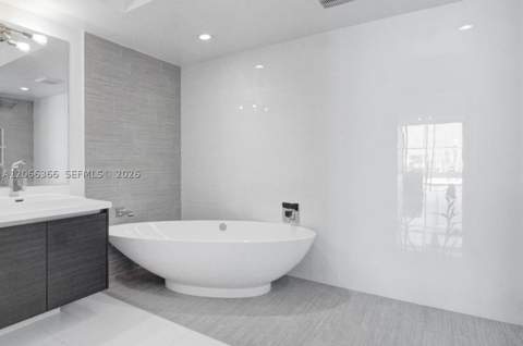 330 Sunny Isles Blvd 5-801, Sunny Isles Beach FL - photo 18 of 28