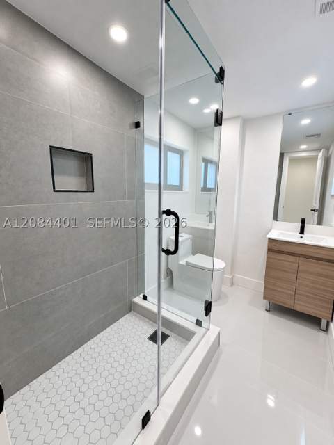 930 NE 163rd St, North Miami Beach FL - photo 13 of 24