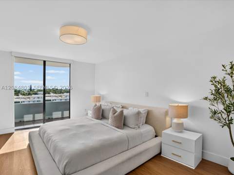8201 Byron Ave 502, Miami Beach FL - photo 21 of 44