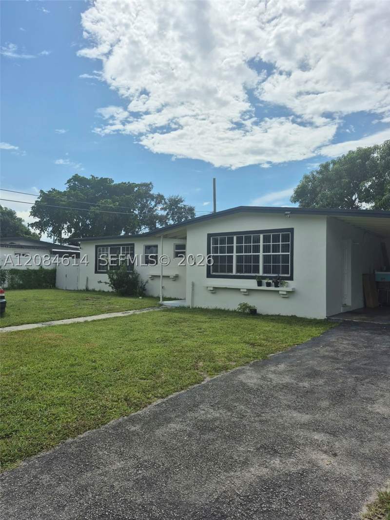 3 bedroom SingleFamilyResidence at 3810 NW 195th St, Carol City 2nd Addn, Miami Gardens — photo 2