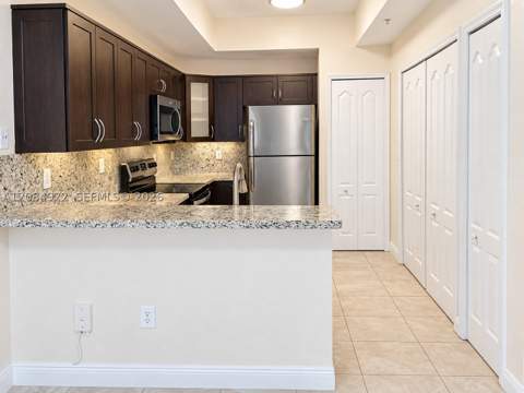 8906 W Flagler St 222, Miami FL - photo 11 of 39