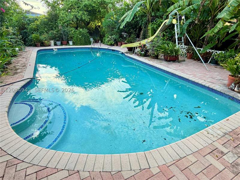 3 bedroom SingleFamilyResidence at 18495 NW 78th Ave, Palm Springs North Sec O, Miami — photo 3