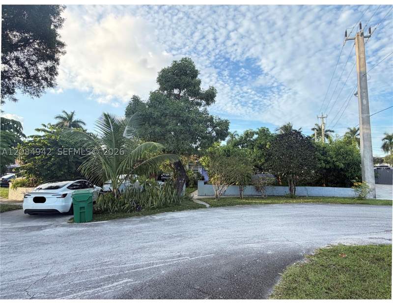3 bedroom SingleFamilyResidence at 18495 NW 78th Ave, Palm Springs North Sec O, Miami — photo 4