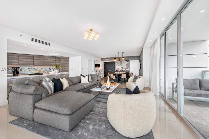 2 bedroom Condominium at 2127 Brickell Ave 1605, Bristol Tower Condo, Miami — photo 3