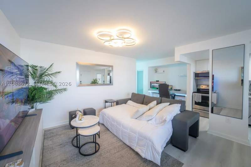 1 bedroom Condominium at 7904 West Dr 1016, Bayshore Yacht & Tennis C, North Bay Village — photo 4