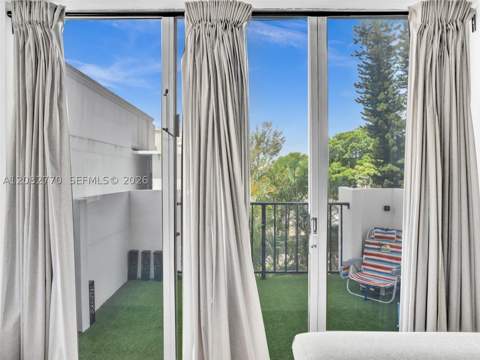 2780 NE 183rd St 302, Aventura FL - photo 13 of 36