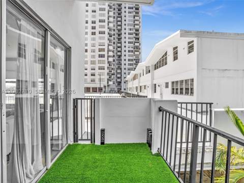 2780 NE 183rd St 302, Aventura FL - photo 14 of 36