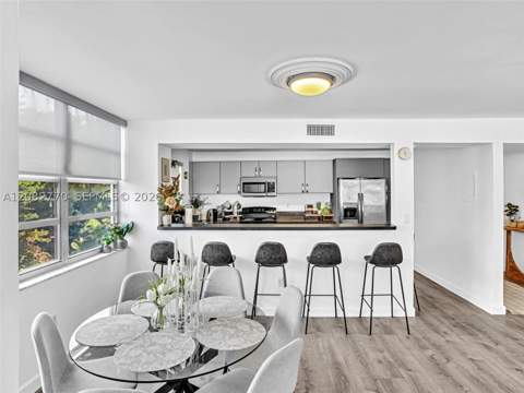 2780 NE 183rd St 302, Aventura FL - photo 9 of 36