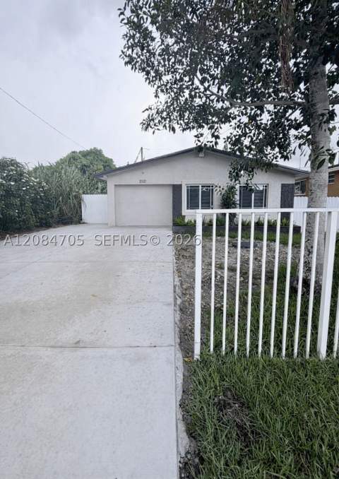 2221 NW 170th St, Miami Gardens FL - photo 21 of 27