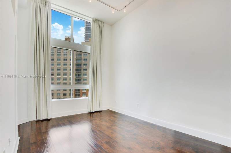 2 bedroom Condominium at 1900 N Bayshore Drive 912, Quantum on the Bay, Miami — photo 3