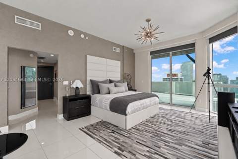 244 Biscayne Blvd Ph4908, Miami FL - photo 16 of 44