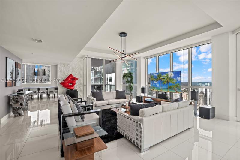 3 bedroom Condominium at 244 Biscayne Blvd Ph4908, Vizcayne North Condo, Miami — photo 3