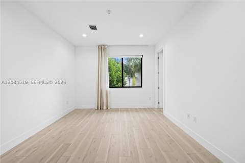 4402 NW 81st Ave, Doral FL - photo 21 of 33