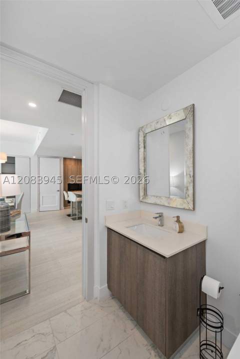 17550 Collins Ave 1403, Sunny Isles Beach FL - photo 13 of 75