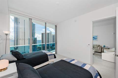 17550 Collins Ave 1403, Sunny Isles Beach FL - photo 19 of 75