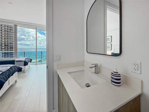 17550 Collins Ave 1403, Sunny Isles Beach FL - photo 20 of 75