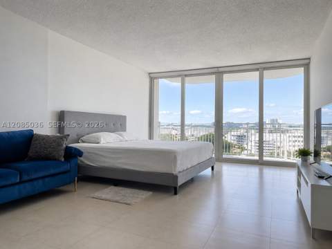 18041 Biscayne Blvd 803, Aventura FL - photo 7 of 24