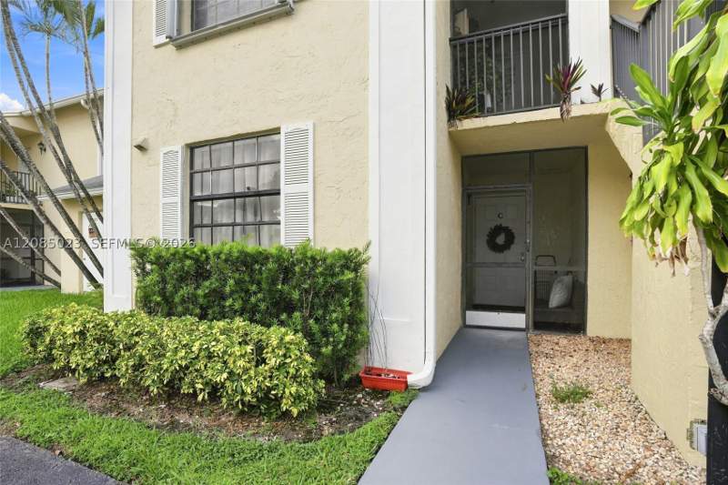2 bedroom Condominium at 1031 Adams Ave 1031C, Lakeshore Condo #2, Homestead — photo 5
