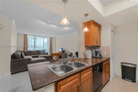 2000 N Bayshore Dr 408, Miami FL - photo 11 of 27
